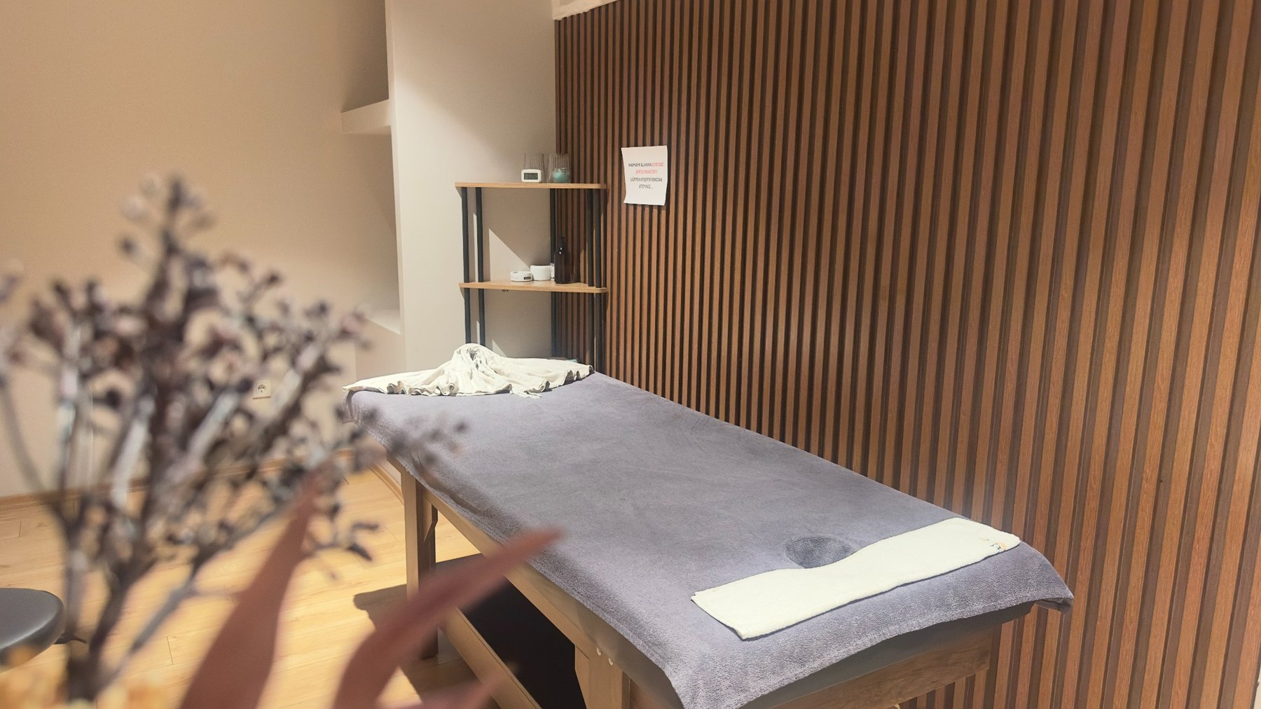 Motto X Spa Ümraniye masaj odası ve masaj yatağı